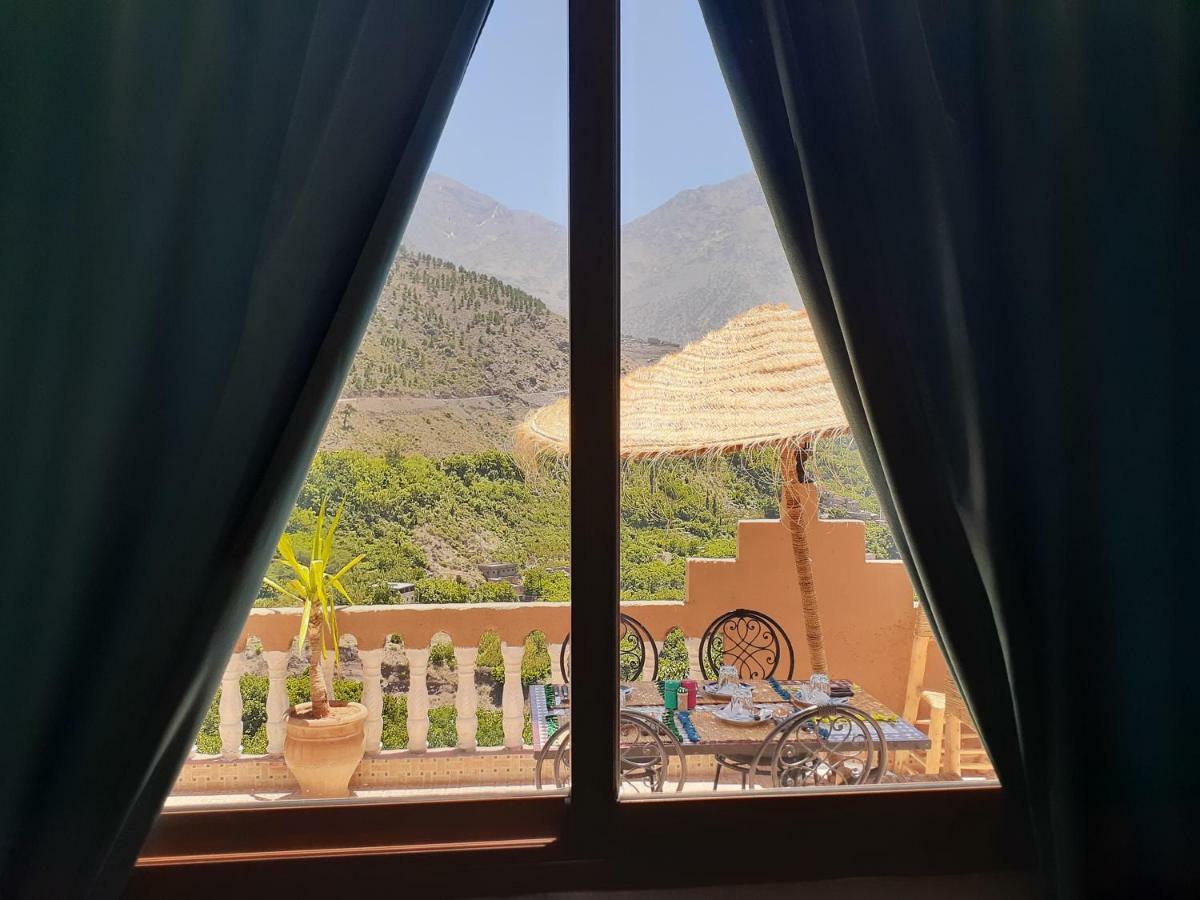 Kasbah Chez Les Berberes Apartment Имлил Екстериор снимка